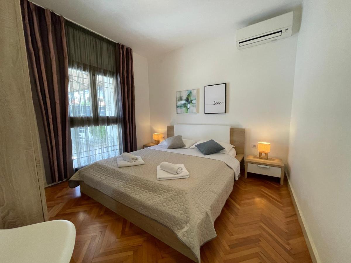 Apartments Nona Pula Exterior photo
